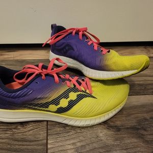 Saucony Fastwitch 9 - size 9.5 neon yellow, purple